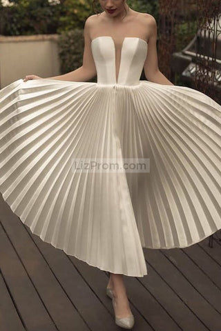 products/White_Deep_V-neck_Pleated_Sleeveless_Strapless_Princess_1_346.jpg